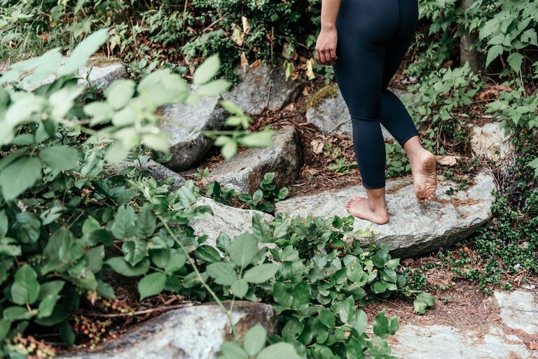 Beginner Guide to Mindful Walking for Relaxation and Focus